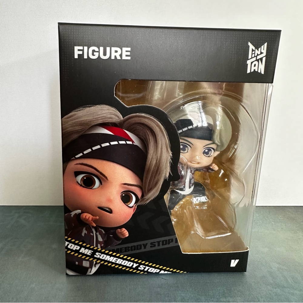 V Official BTS Tiny Tan Mic Drop Figure